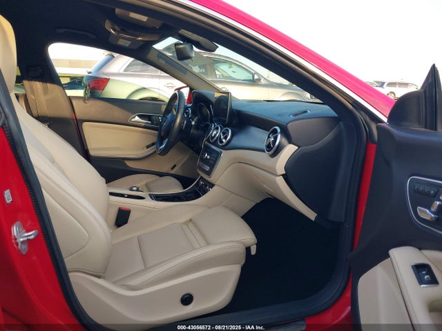 Mercedes-Benz m270 2018 WDDSJ4EB7JN537045 Image 5