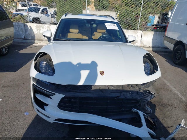 Porsche Macan 2017 WP1AG2A53HLB53129 Image 12