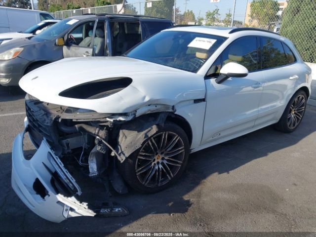 2017 PORSCHE MACAN WP1AG2A53HLB53129 Photo 1