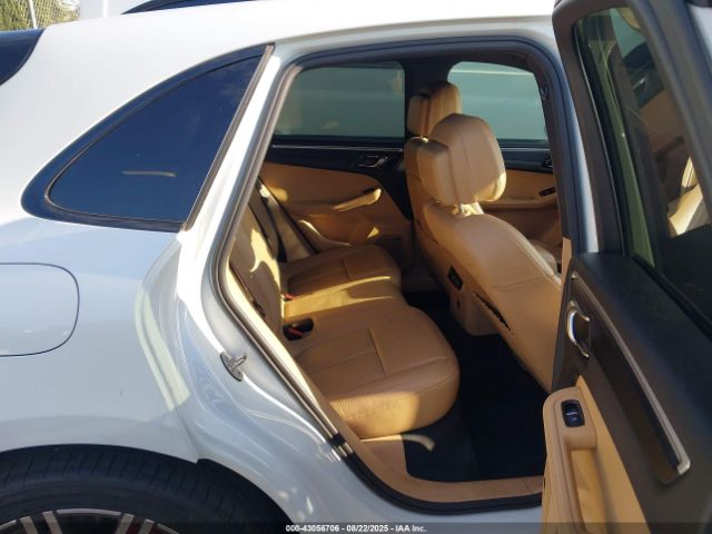 2017 PORSCHE MACAN WP1AG2A53HLB53129 Photo 7