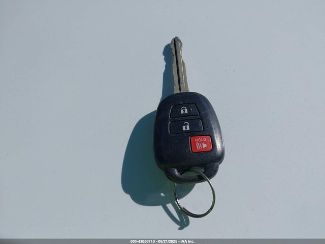 Scion 2ar-fe 2015 JTKJF5C71FJ002215 Image 11
