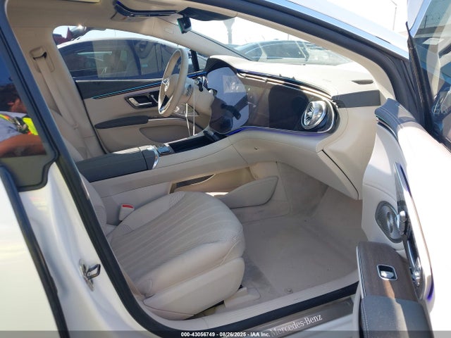 Mercedes-Benz ed 2024 W1KCG2DB0RA049079 Image 5