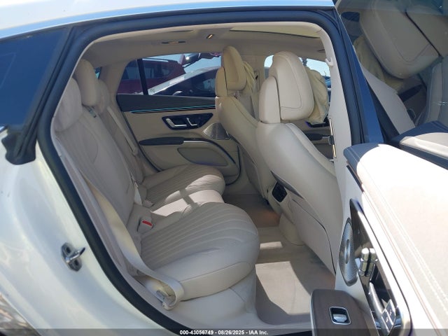 Mercedes-Benz ed 2024 W1KCG2DB0RA049079 Image 8