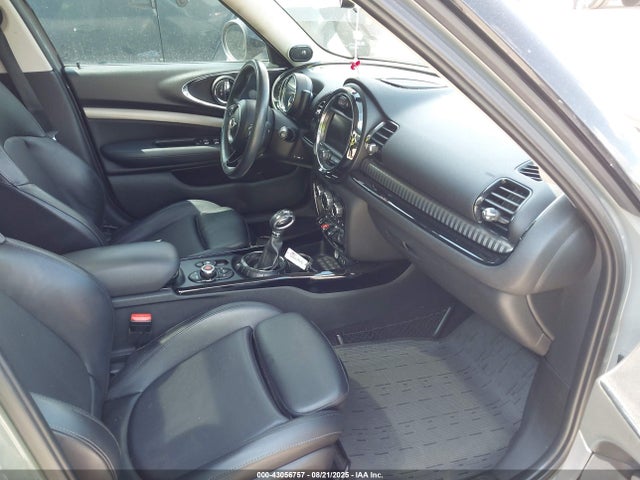 2016 MINI CLUBMAN WMWLN5C59G2E30627 Photo 4