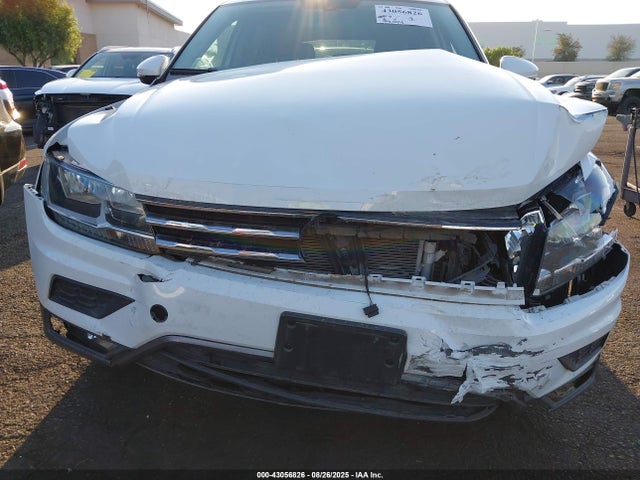 3VV3B7AX2JM020181 Volkswagen Tiguan