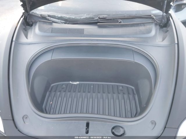 2024 TESLA MODEL 3 5YJ3E1EB6RF811993 Photo 9