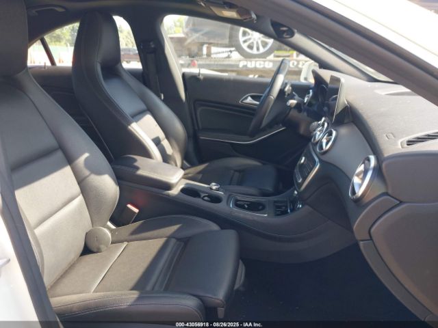 2018 MERCEDES-BENZ CLA 250 WDDSJ4GB6JN573600 Photo 4