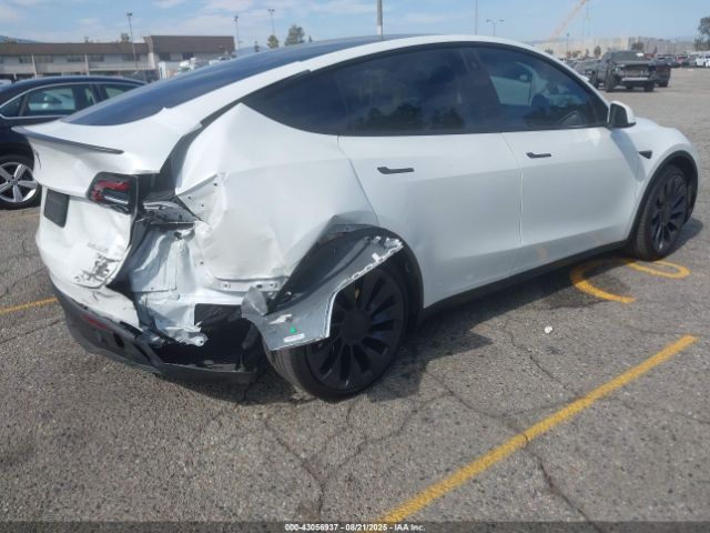 2023 TESLA MODEL Y 7SAYGDEF4PF753774 Photo 3
