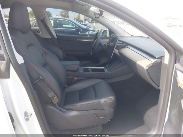 2023 TESLA MODEL Y 7SAYGDEF4PF753774 Photo 4