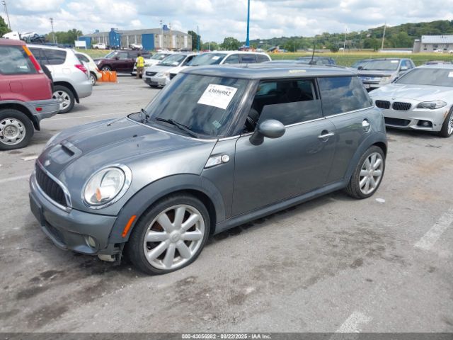 2009 MINI COOPER S WMWMF73569TW85338 Photo 1