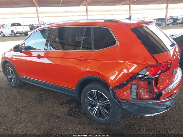 3VV3B7AX1KM054324 Volkswagen Tiguan
