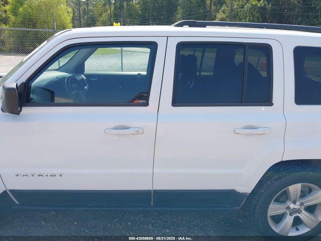 Jeep 2017 2017 1C4NJPFA4HD202064 Image 13