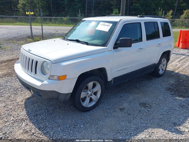 Jeep 2017 2017 1C4NJPFA4HD202064 Image 2