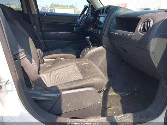 Jeep 2017 2017 1C4NJPFA4HD202064 Image 5