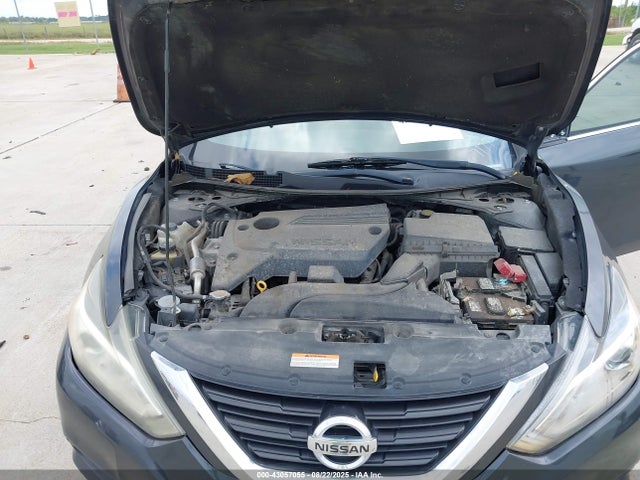Nissan Altima 2017 1N4AL3AP1HC287177 Image 10