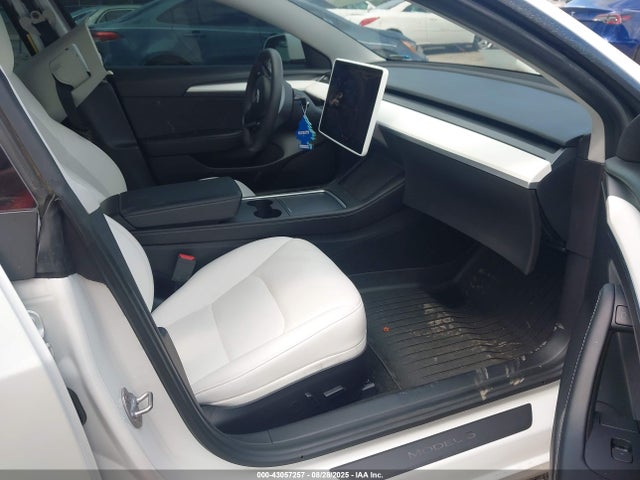 2021 TESLA MODEL 3 5YJ3E1EA6MF030648 Photo 4