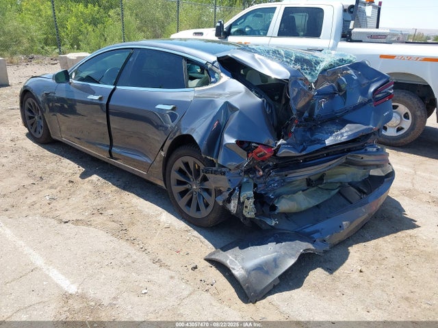 2017 TESLA MODEL S 5YJSA1E20HF229121 Photo 2