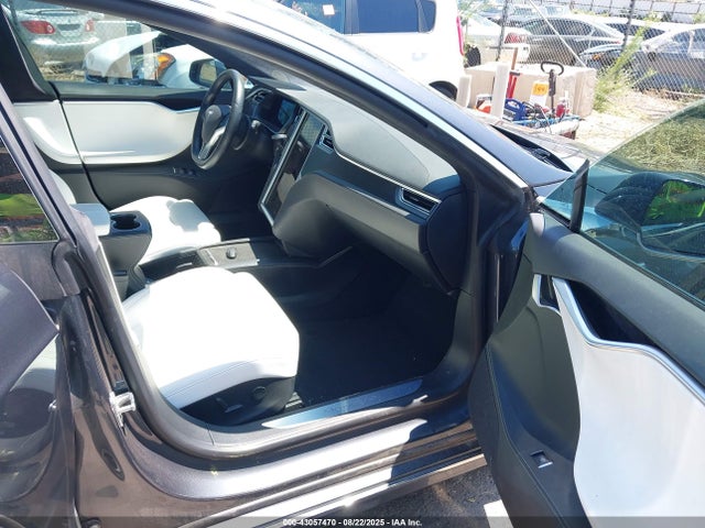 2017 TESLA MODEL S 5YJSA1E20HF229121 Photo 4