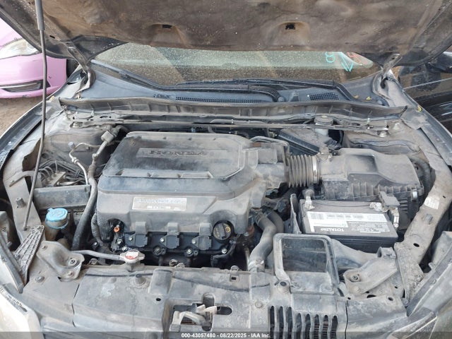 Honda j35y1 2014 1HGCR3F8XEA005324 Image 10