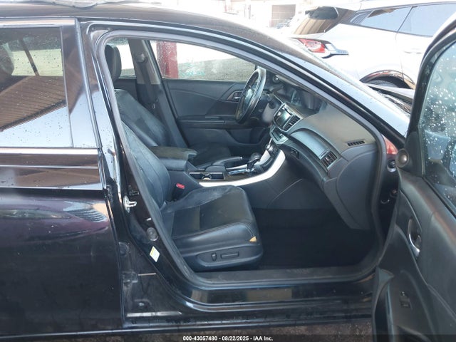 Honda j35y1 2014 1HGCR3F8XEA005324 Image 5