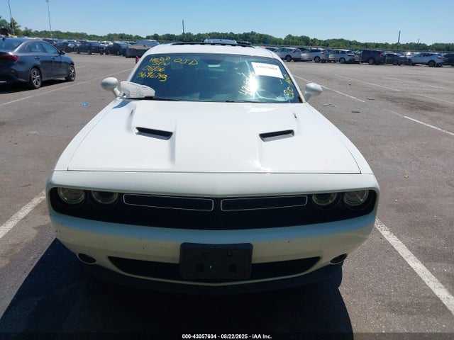 43057604 :رقم المزاد ، 2C3CDZBT6FH709120 vin ، 2015 Dodge Challenger R/t Plus مزاد بيع