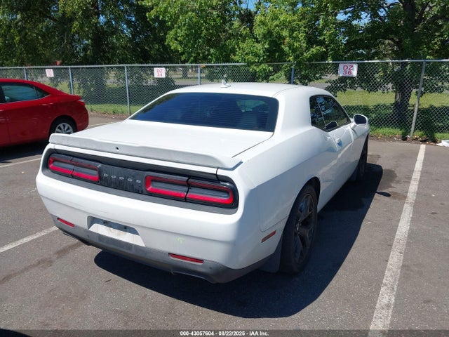 43057604 :رقم المزاد ، 2C3CDZBT6FH709120 vin ، 2015 Dodge Challenger R/t Plus مزاد بيع