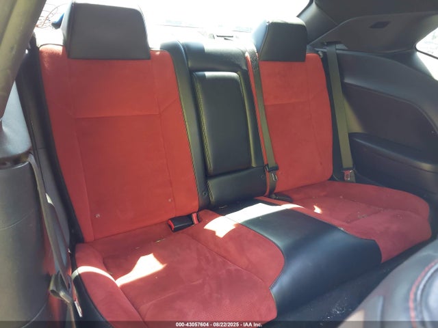 43057604 :رقم المزاد ، 2C3CDZBT6FH709120 vin ، 2015 Dodge Challenger R/t Plus مزاد بيع