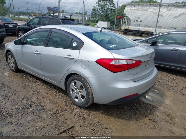 KIA mpi nu 2016 KNAFK4A69G5481438 Image 3