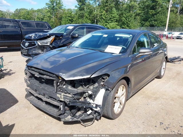 Ford 2016 2016 3FA6P0HD1GR205095 Image 2