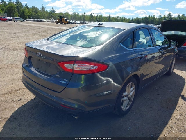 Ford 2016 2016 3FA6P0HD1GR205095 Image 4