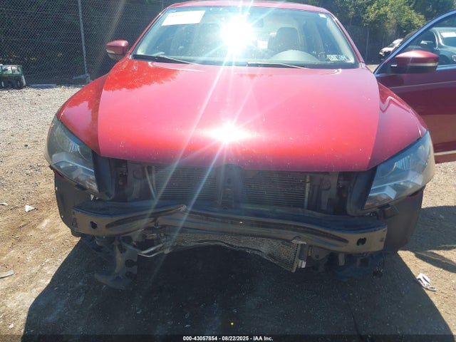 Volkswagen Passat 2015 1VWBT7A31FC005052 Image 6