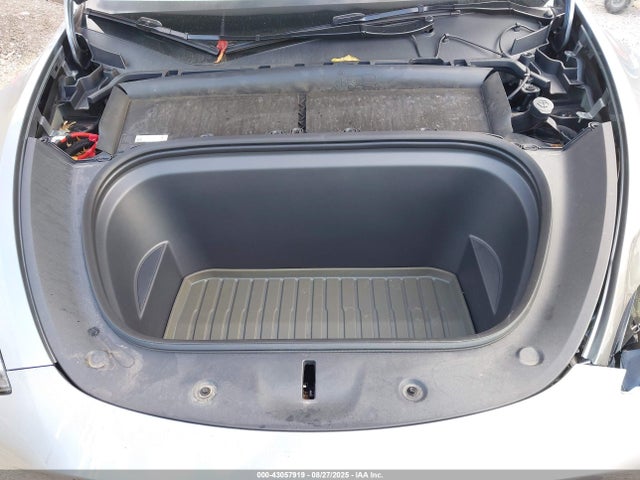 Tesla Model Y 2024 7SAYGDEE2RA269335 Image 10