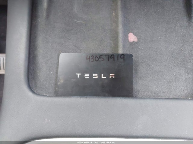 Tesla Model Y 2024 7SAYGDEE2RA269335 Image 11