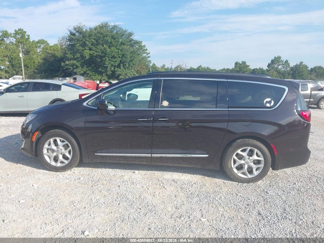 2C4RC1BG5HR782621 Chrysler Pacifica