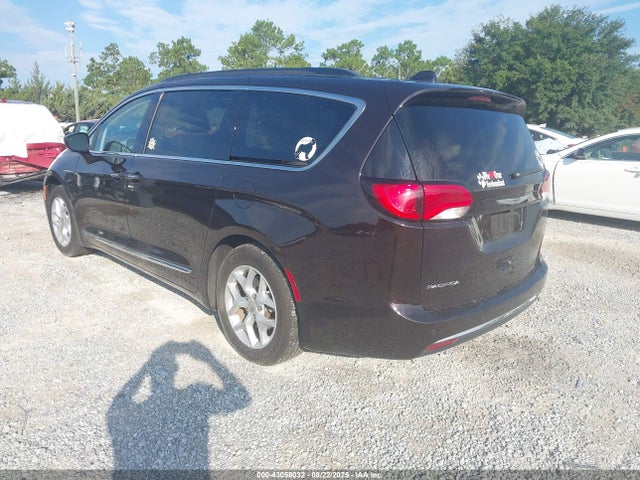 2C4RC1BG5HR782621 Chrysler Pacifica