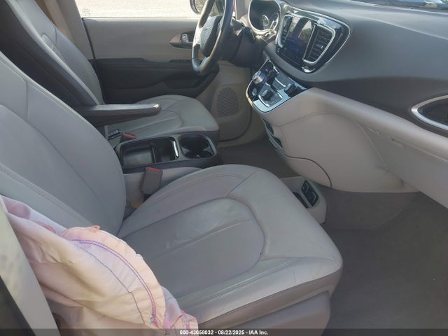 2C4RC1BG5HR782621 Chrysler Pacifica