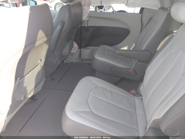 2C4RC1BG5HR782621 Chrysler Pacifica