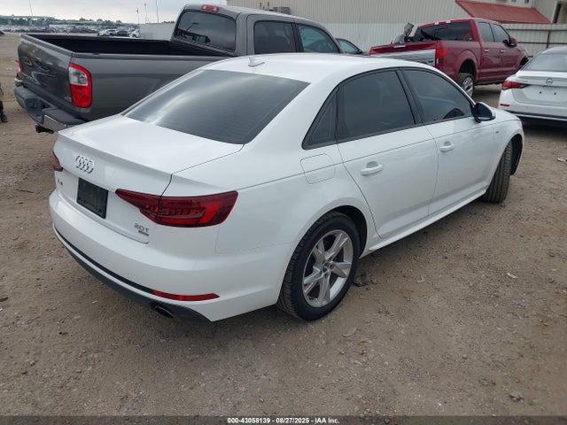 2018 AUDI A4 WAUKMAF49JA112477 Photo 3