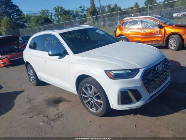 2022 AUDI SQ5 WA1B4AFYXN2136206