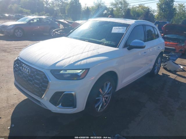 2022 AUDI SQ5 WA1B4AFYXN2136206 Photo 1