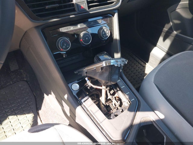 Volkswagen tsi 2023 3VVCX7B2XPM365987 Image 6