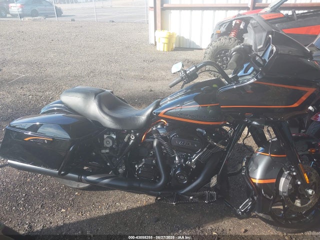 1HD1KTP12NB673638 Harley-Davidson Road Glide Special