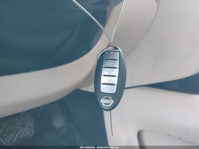 Nissan 2018 2018 5N1DR2MM3JC616237 Image 11