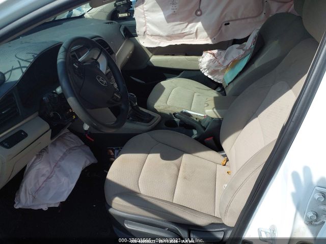 2019 HYUNDAI ELANTRA 5NPD74LF8KH483070 Photo 4