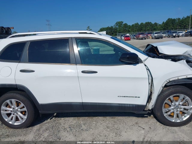 1C4PJLABXFW707058 Jeep Cherokee