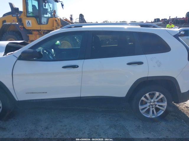 1C4PJLABXFW707058 Jeep Cherokee
