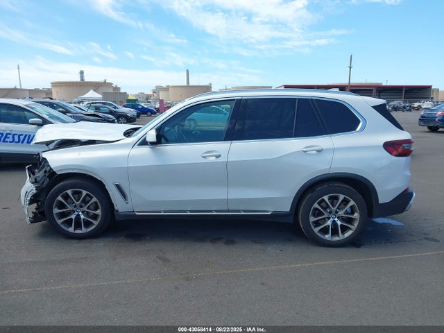 5UXCR6C08P9P17137 BMW X5