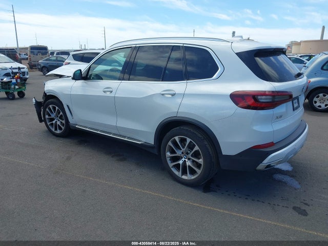 5UXCR6C08P9P17137 BMW X5