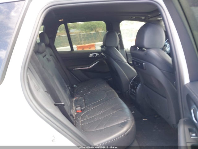 5UXCR6C08P9P17137 BMW X5