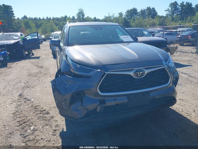 Toyota Highlander Le 2021 5TDBZRBH1MS537565 Image 12